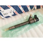 0445110571 BOSCH COMMON RAIL FUEL INJECTOR A6510703687 FOR MERCEDES