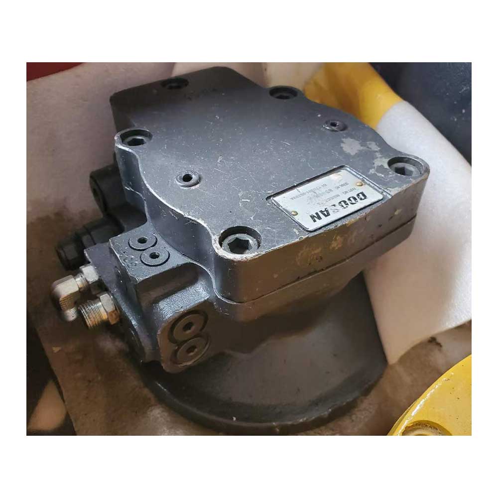 DX55 DX60 swing motor DX55-9C DX60-9C DX60 slewing reducer