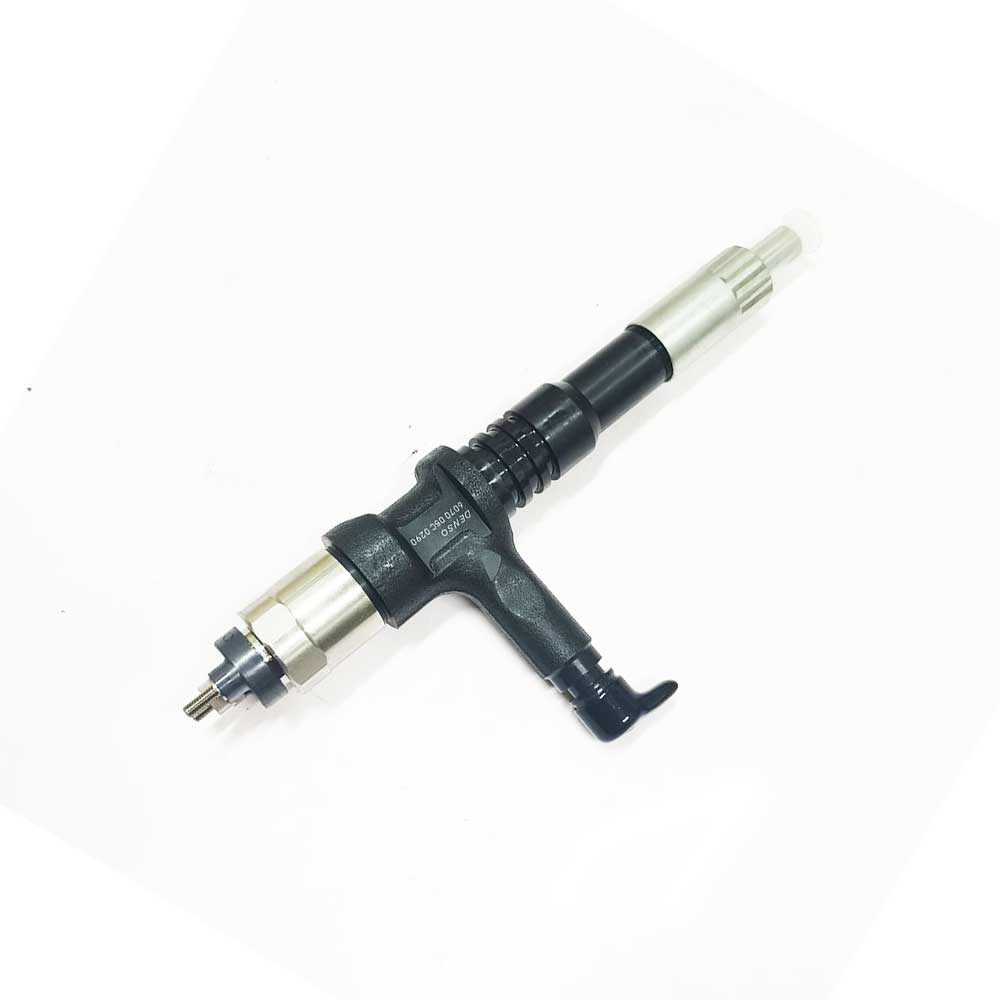 Fuel Injector 6251-11-3100 for Komatsu Engine 6D125-5 Excavator PC400LC-8 PC450LC-8 Wheel Loader WA480-6
