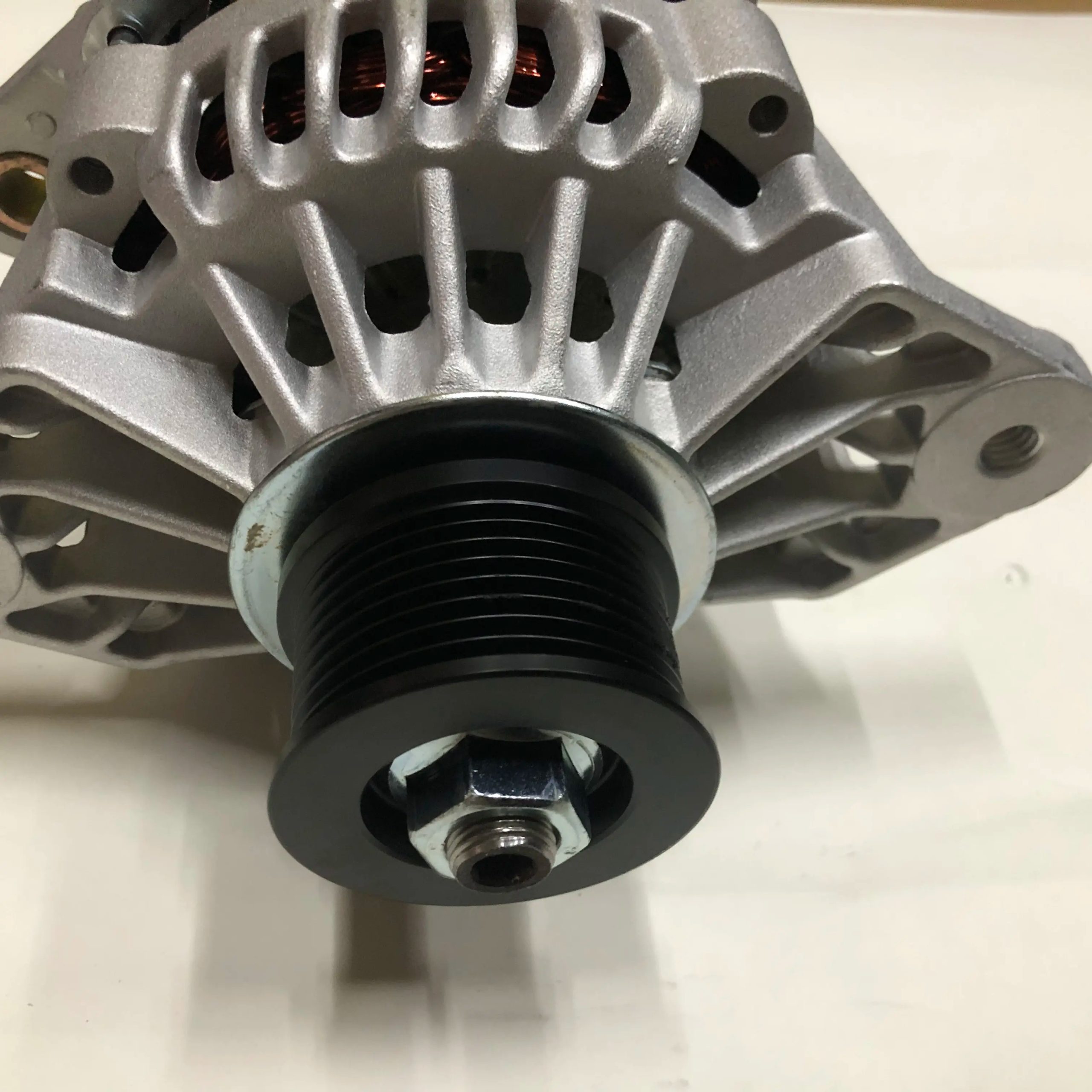 21Q6-41000 Alternator For Hyundai R220LC-9S R210NLC-7A R210NLC-9 R210W-9 R210W9-MH R210W-9S R235LCR-9 R250LC-7 R250LC-9 R260LC-9S
