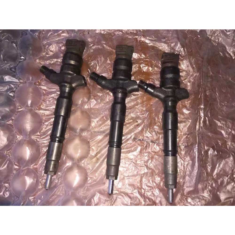 Fuel Injector 23670-30440 295900-0250 For Toyota Hiace Dyna 1KD-FTV DUTRO 3.0L