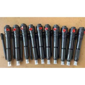 Fuel Injector 4025282 3094292 4025284 3093415 For Cummmins Engine QST30 Fuel Injector 4025280 3093283 4025281 3093293