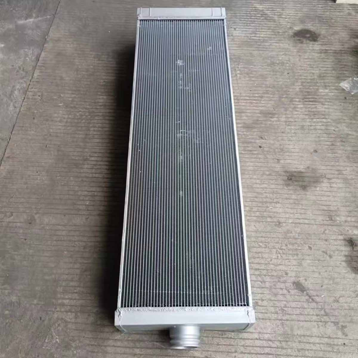 カッティングダイ(中古品) 561 561-03-81643 561-03-81642 561-03-81641 Radiator Core for Komatsu